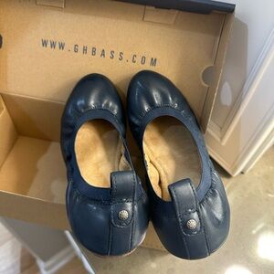 G.H. Bass & Co. flats